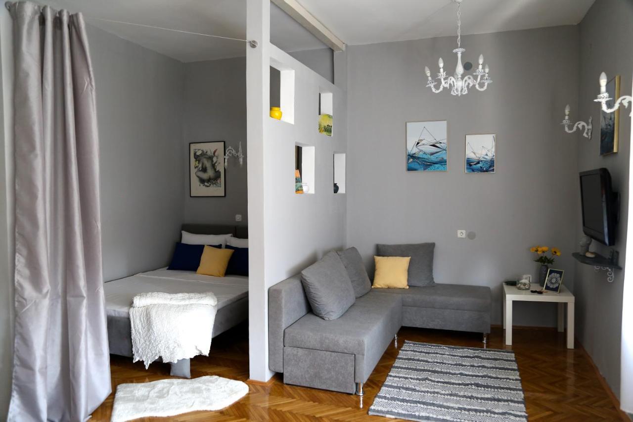 Apartment Mia Skopje Esterno foto