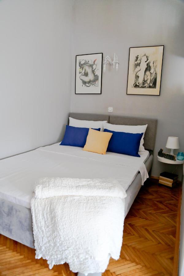 Apartment Mia Skopje Esterno foto